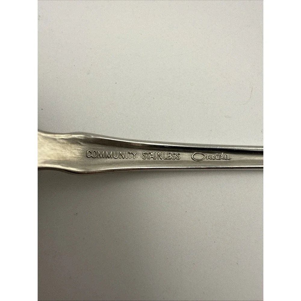 Oneida Louisiana Set of 8 ICED TEASPOONS  Community Stainless Flatware Tall